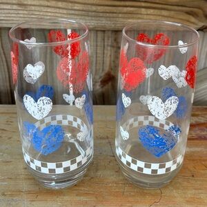Set of 2 Anchor Hocking 20oz Glasses Red White & Blue Patriotic Hearts